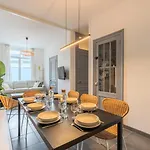 4-bedroom House Centre, Near The Metro + Car Park 4* Tourcoing