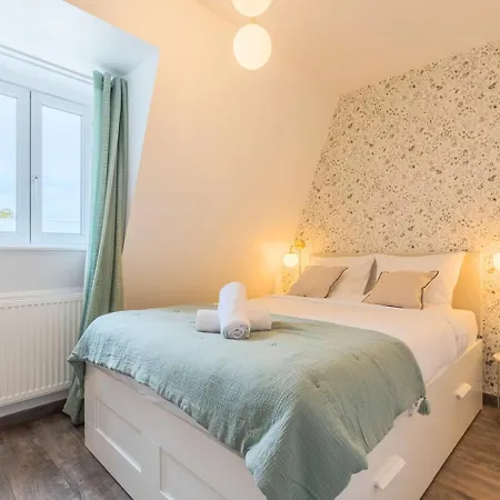 4-bedroom House Centre, Near The Metro + Car Park 4* توركوان