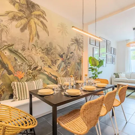 4-bedroom House Centre, Near The Metro + Car Park 4* Tourcoing