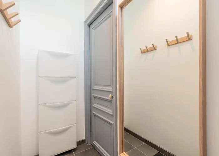 4-bedroom House Centre, Near The Metro + Car Park Maison d'hôtes