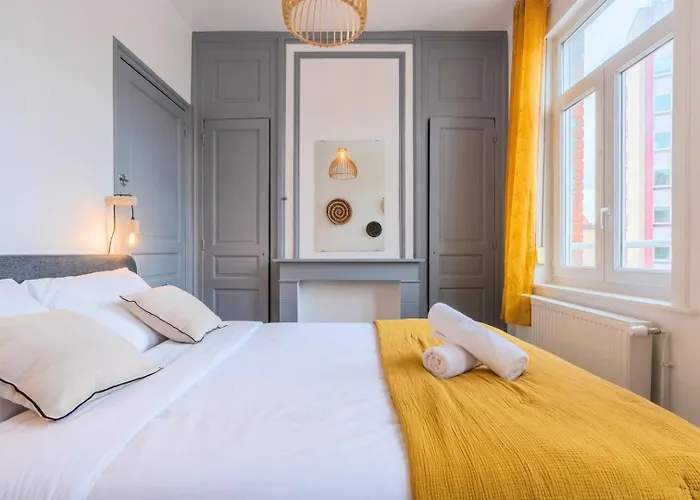 4-bedroom House Centre, Near The Metro + Car Park Maison d'hôtes 4*